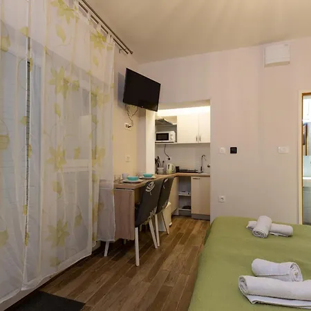 Apartments And Rooms Vila Irma Opatija Cameră foto