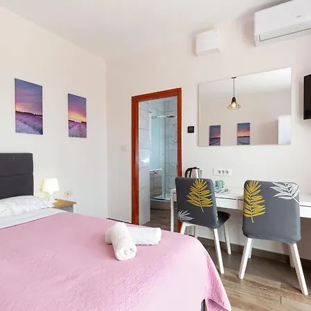 Apartments And Rooms Vila Irma Opatija Cameră foto